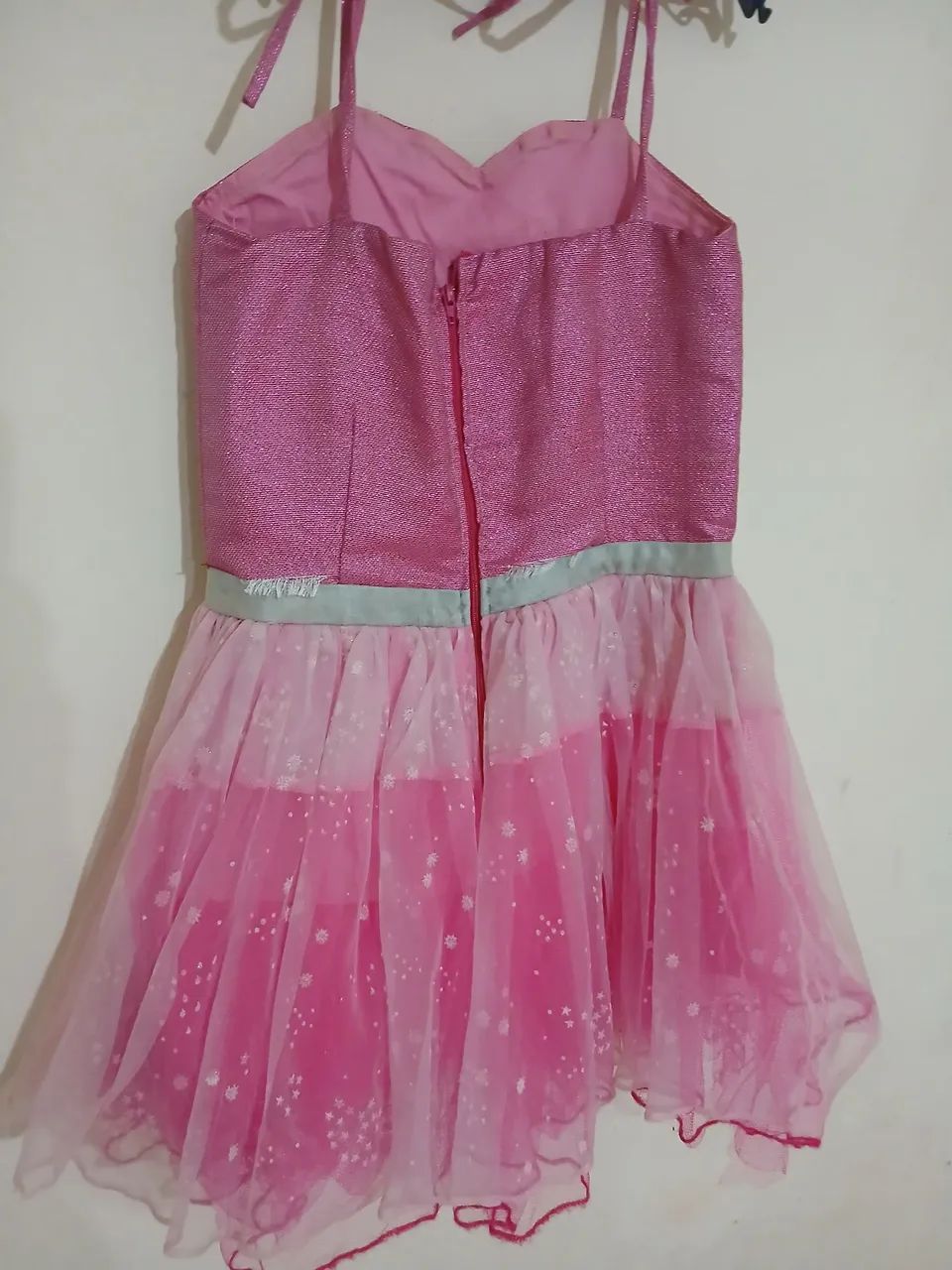 Vestido de Princesa Rosa com Paetês - Foto 5