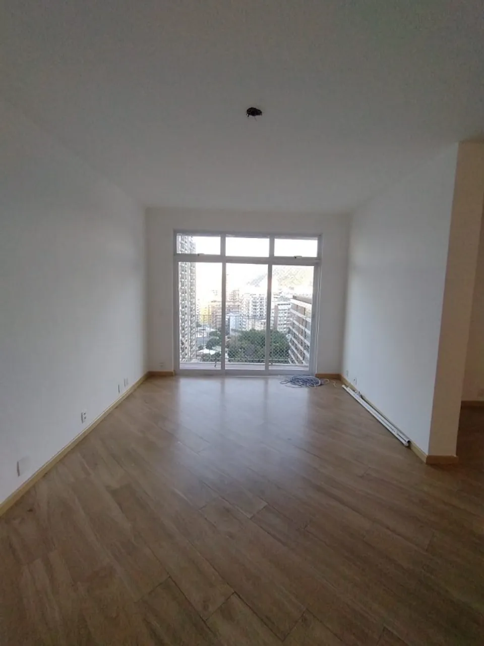 Imóvel para aluguel possui 59 metros quadrados com 1 quarto em Botafogo - Rio de Janeiro -
