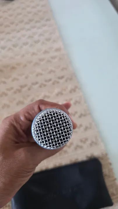 Microfone Condensador Profissional para Gravação de Áudio