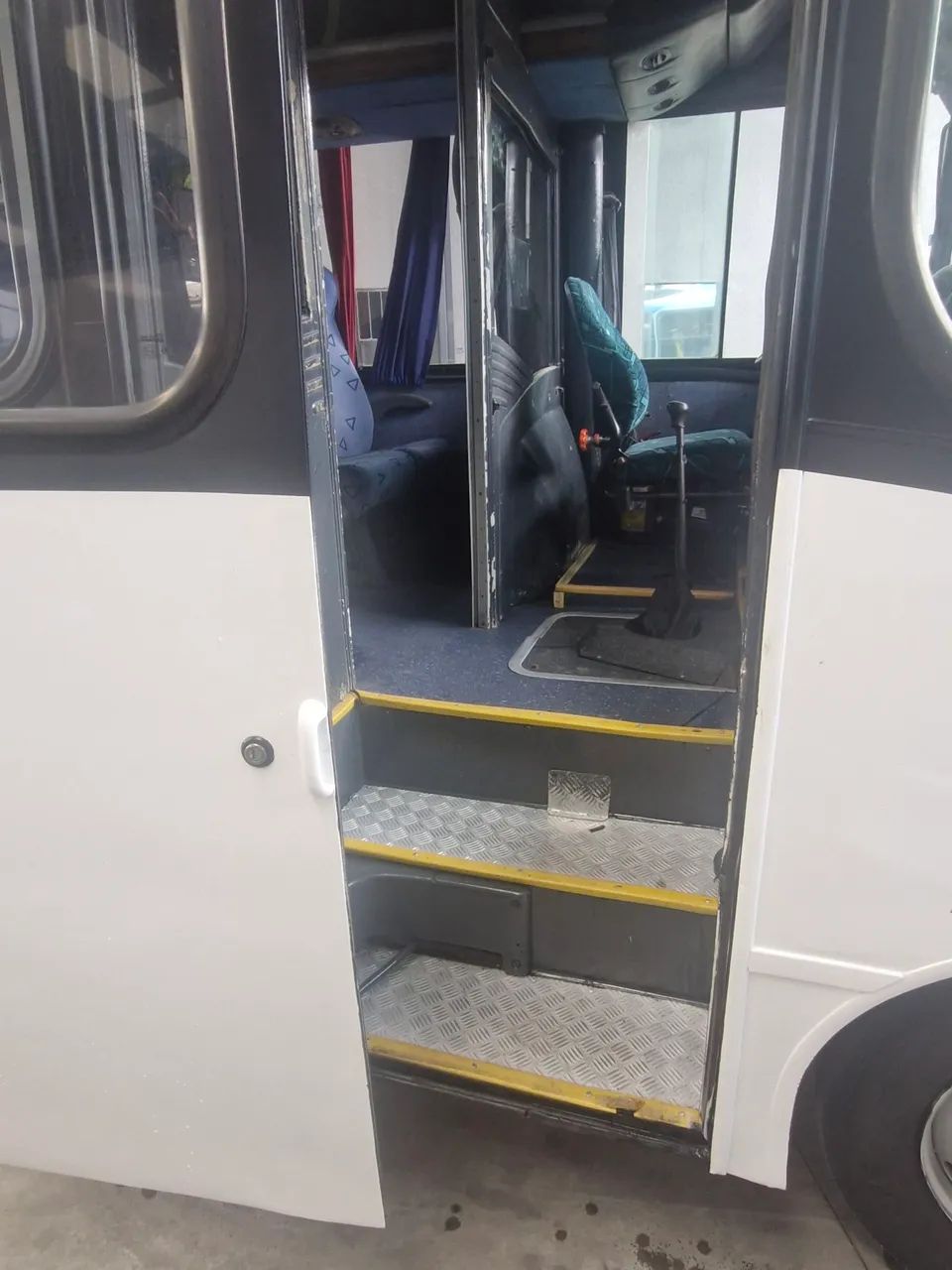 NEOBUS MERCEDES-BENZ 915 - Foto 7