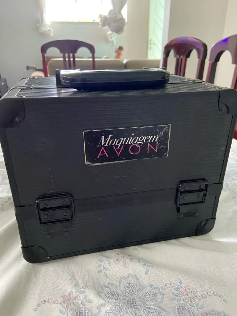 Maleta de Maquiagem Avon