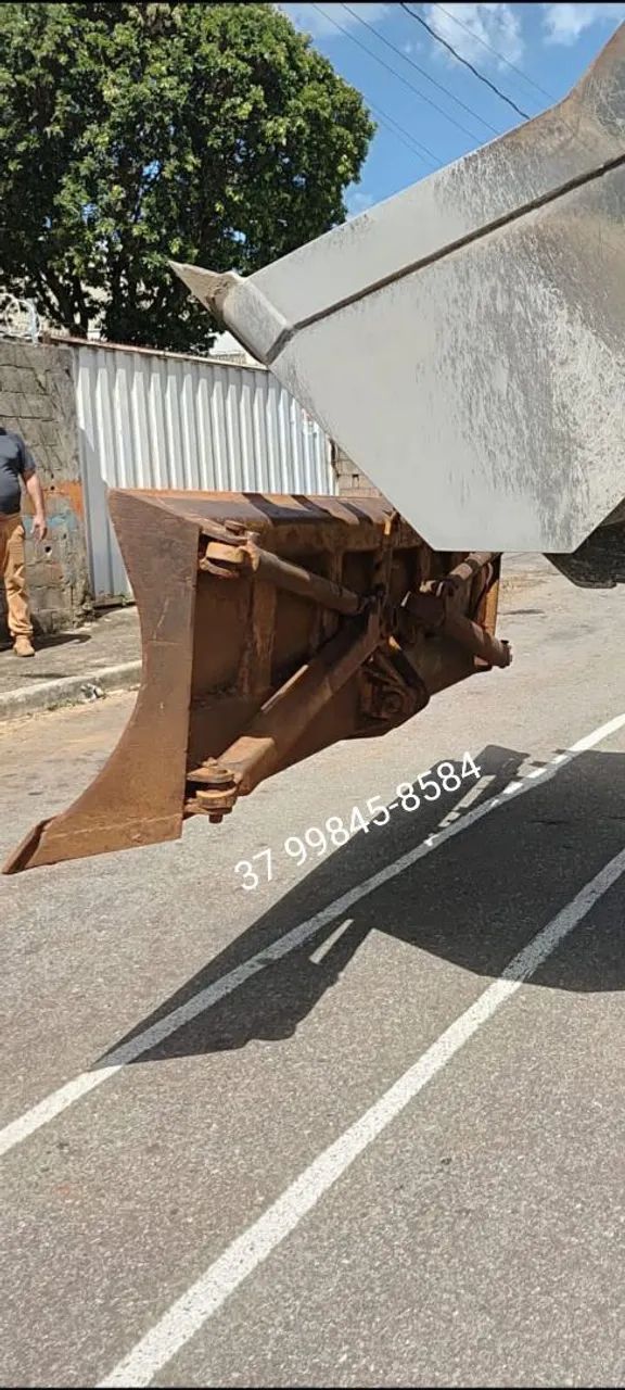 Lâmina completa para trator de esteira AD7B  - Foto 2