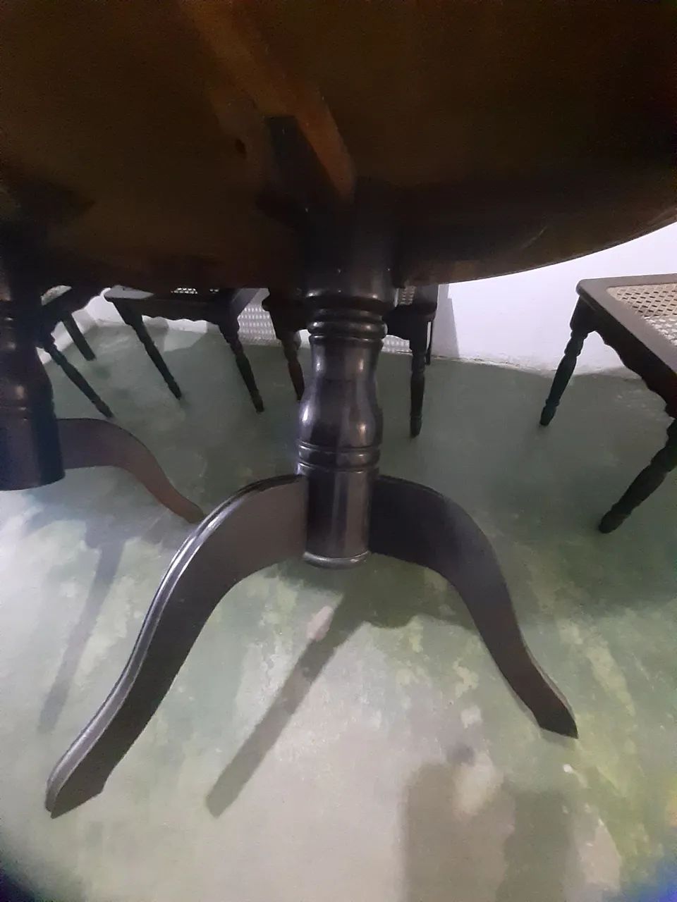 Mesa estilo colonial em madeira 64962185541505124