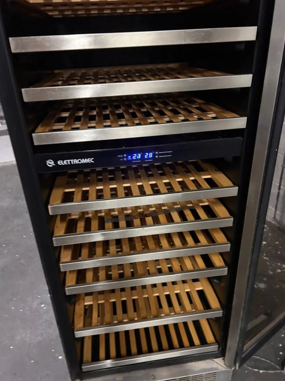 ADEGA DE VINHO CLIMATIZADA  - Foto 4