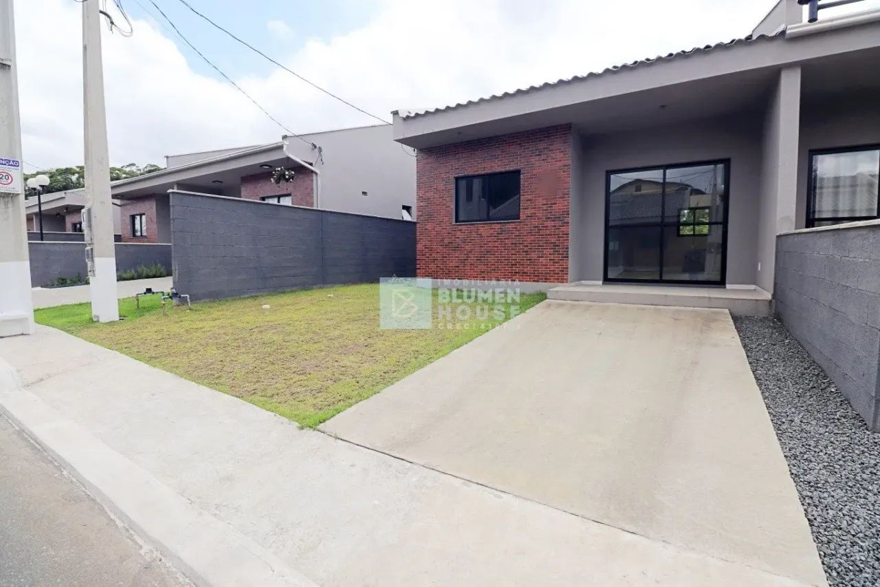 Casa em condomínio fechado no bairro Testo Salto!