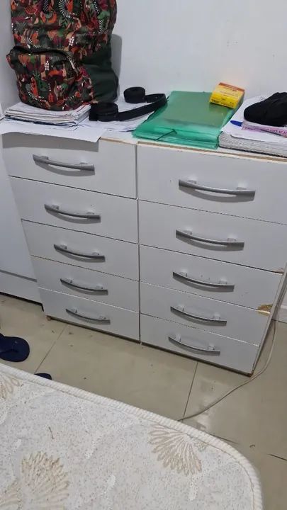 Cômoda branca 10 gavetas - ótimo estado!