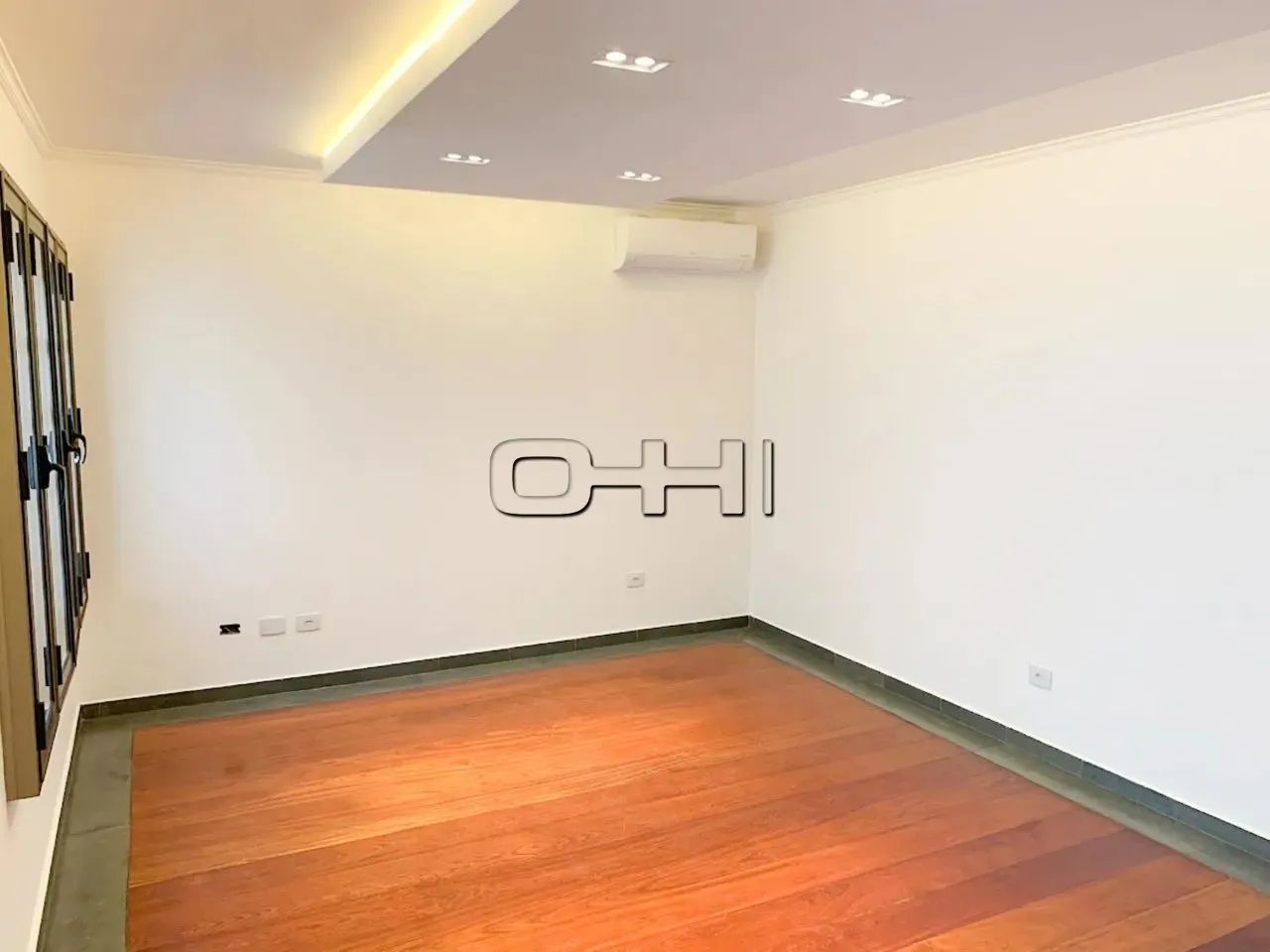 Aluguel Casa 3 Dormitórios - 300 m² Vila Madalena