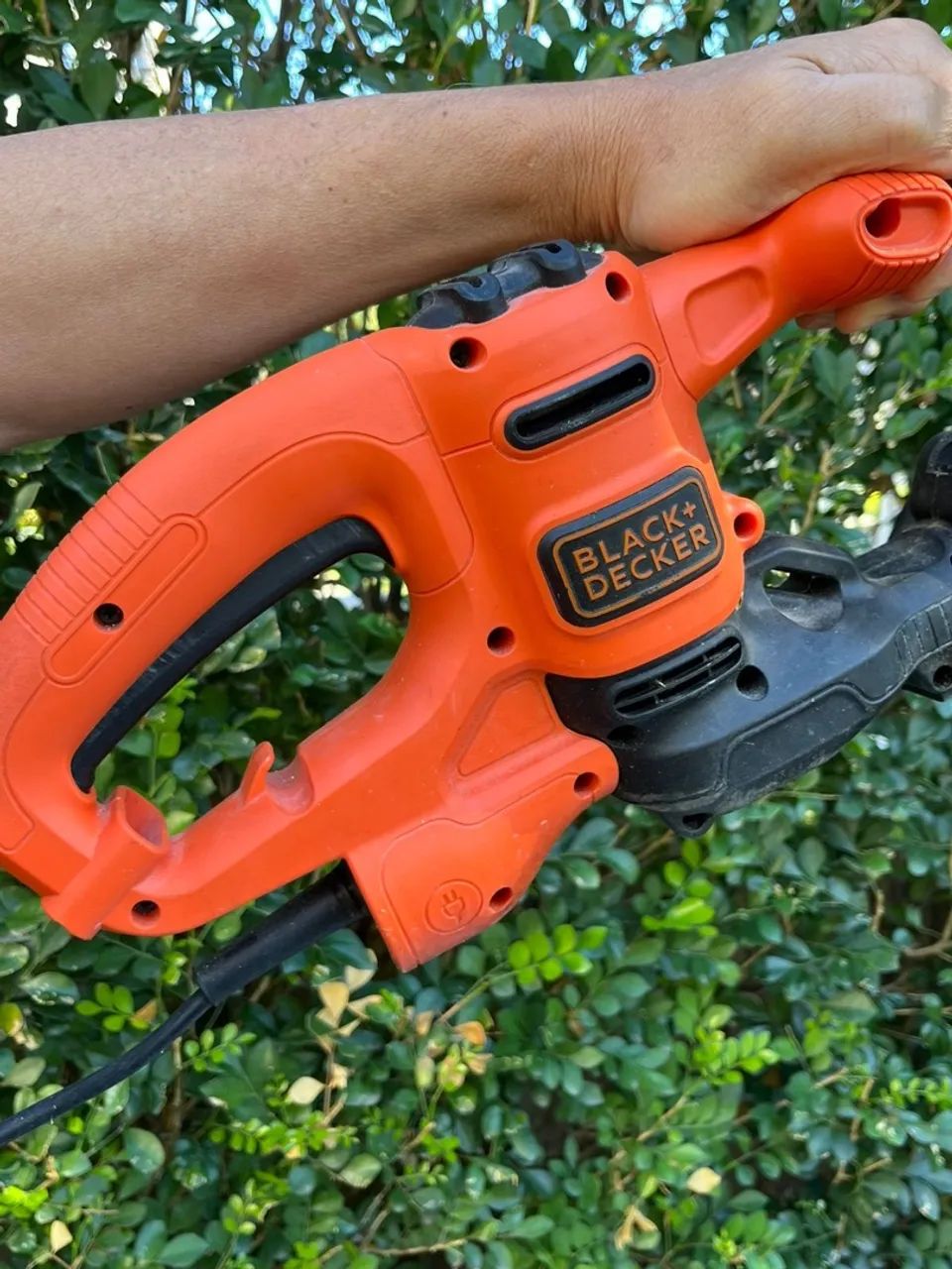 Aparador De cerca viva Black Decker