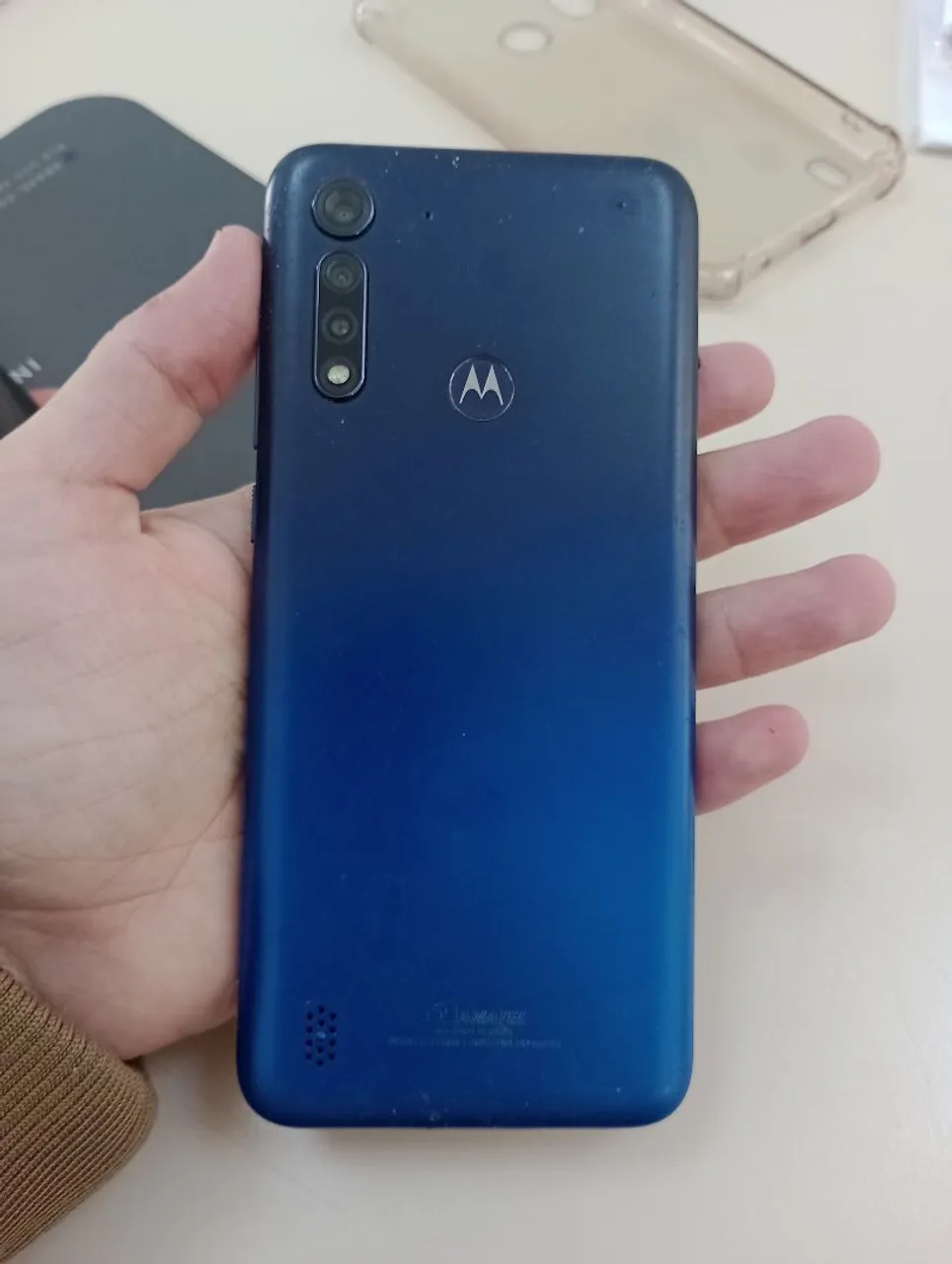 Moto G8