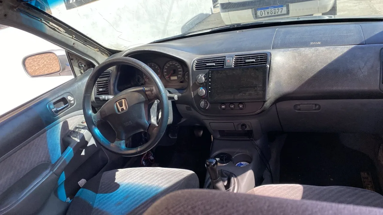 Civic 2002 não acompanha aro 17