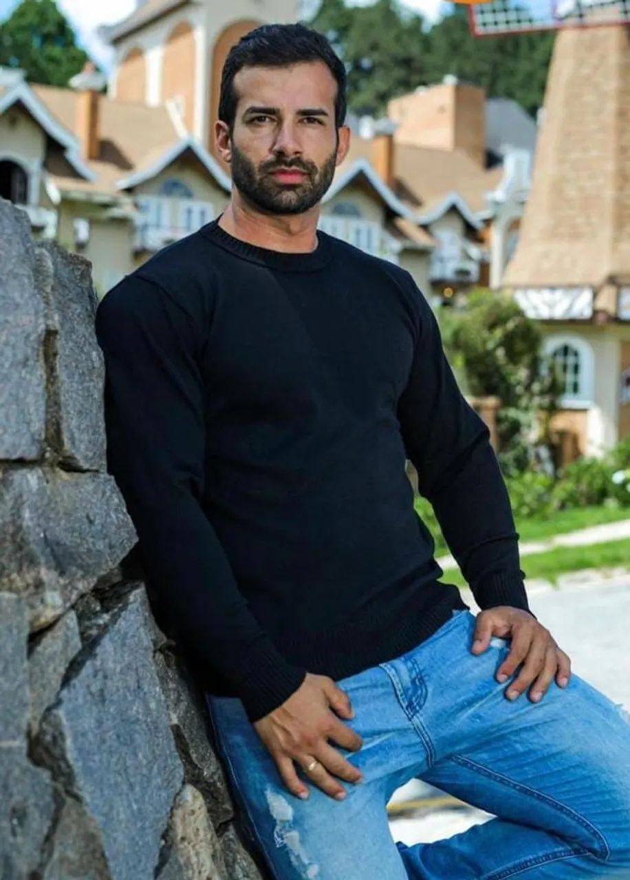 Suéter no tricô importado 