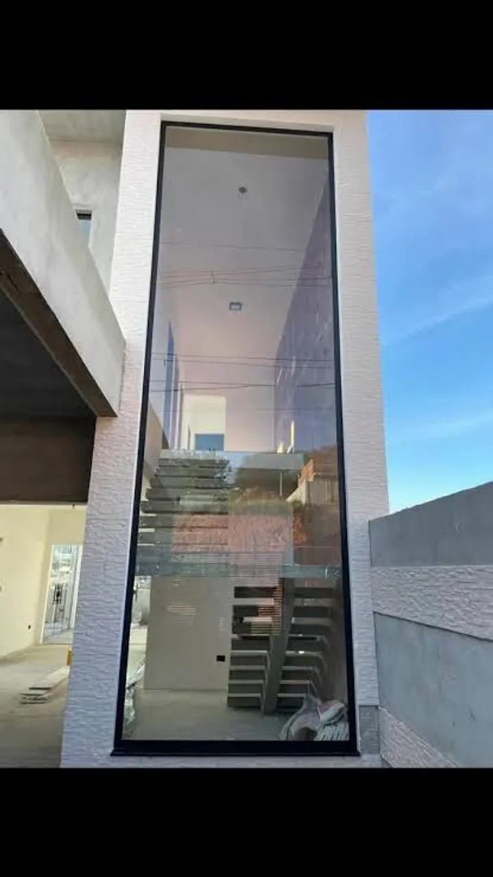 Vidro temperado ideal pra faixada de casa 3,08 X 84,0 10,mm - Foto 3