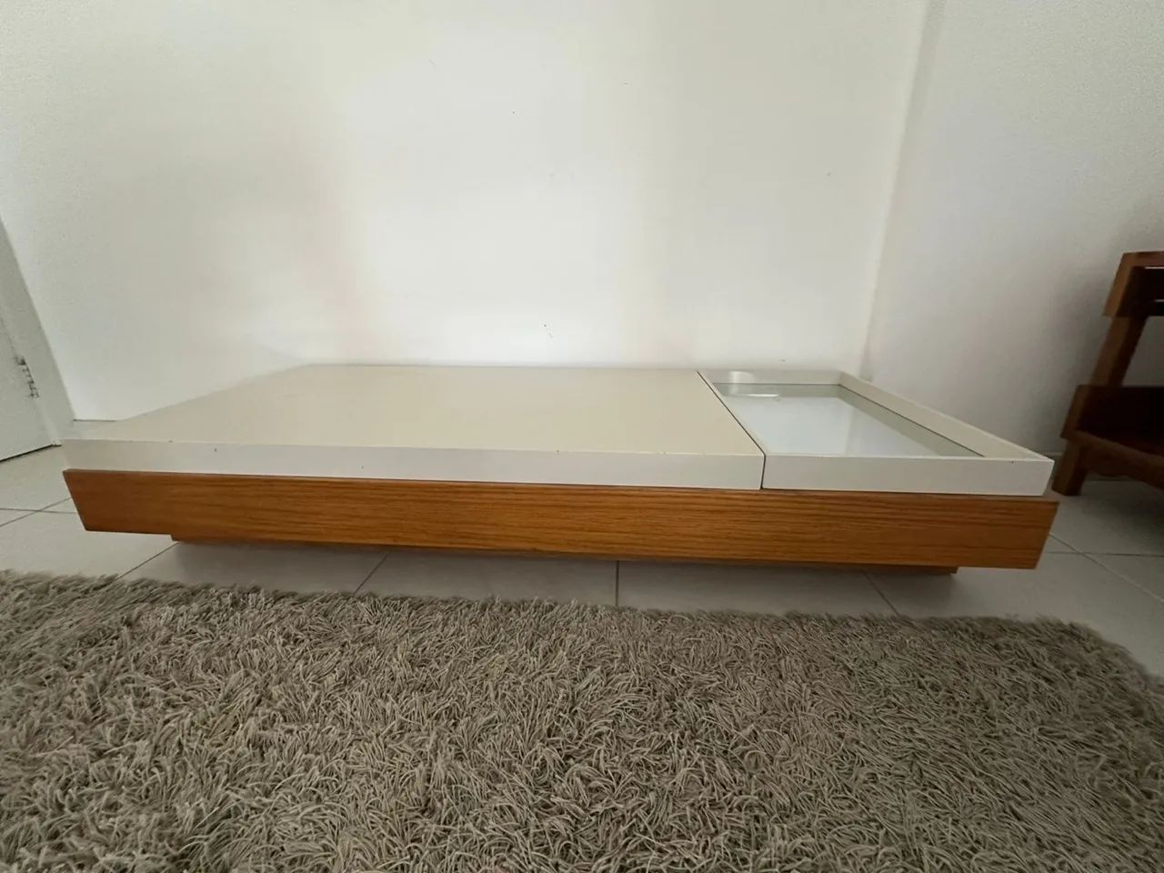 Mesa de Centro Retangular em Madeira de laka - Foto 2