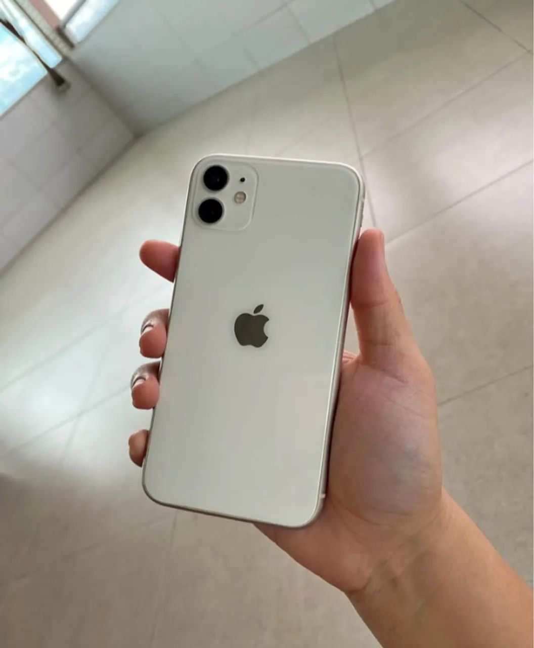 Iphone 11 branco excelente 256 gb - Foto 2