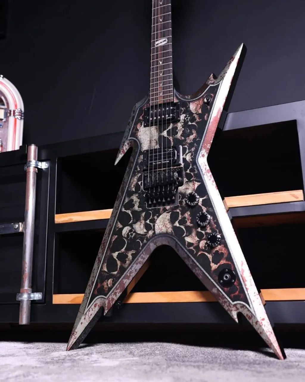 Guitarra Dean Razorback Dimebag Skulls - Foto 2