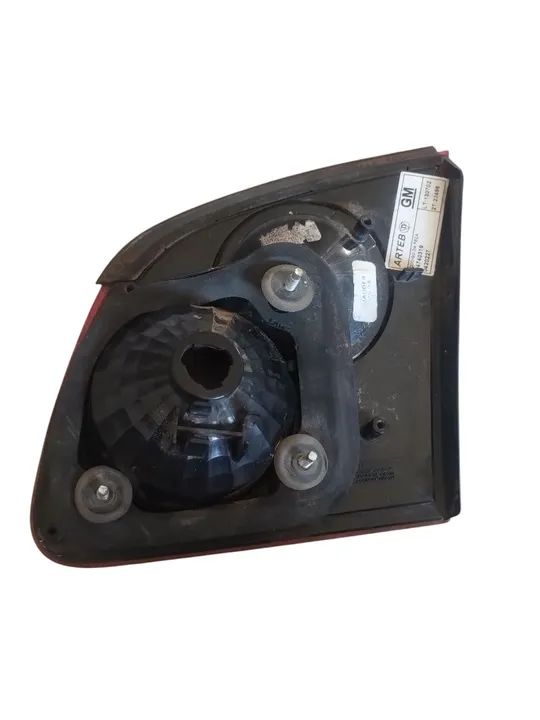 Lanterna Traseira esquerdo da tampa GM classic 10/16 - Foto 2