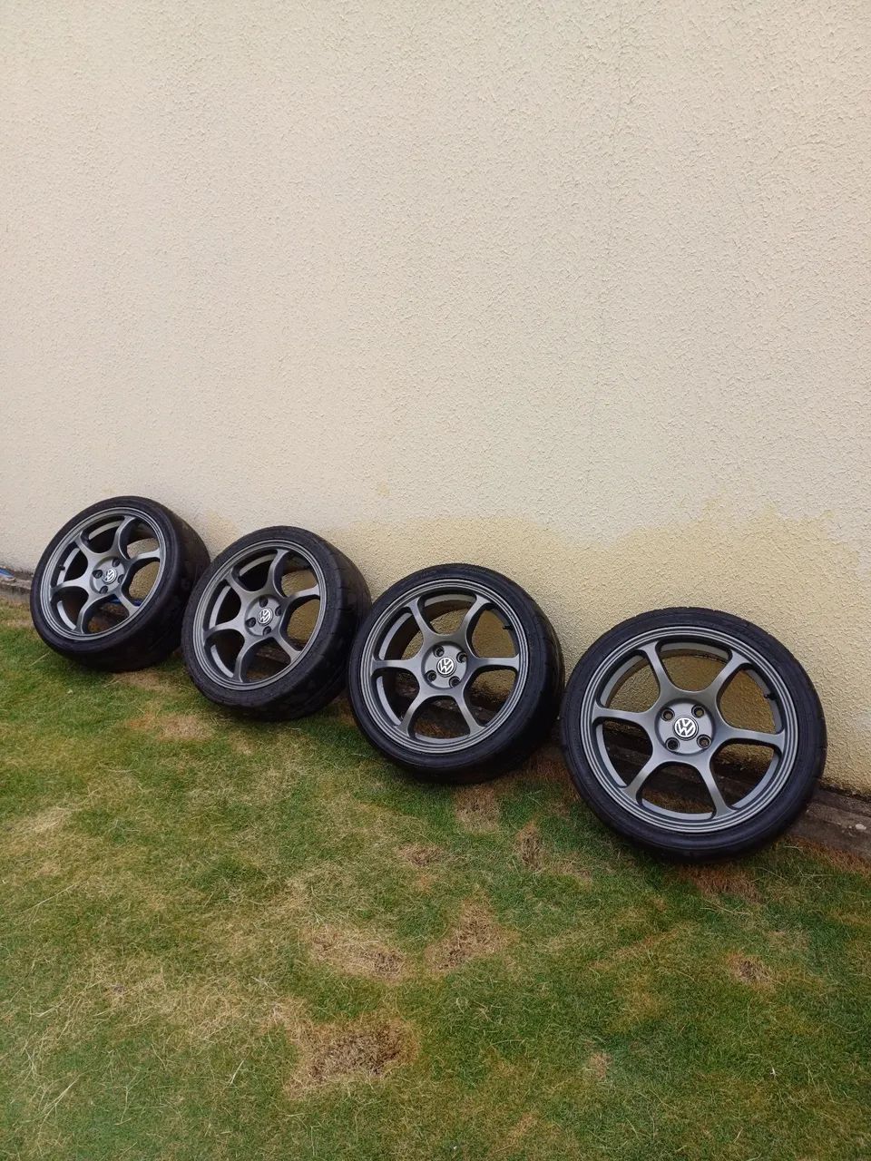 Vendo rodas Advan 17" com pneus Semi Slick