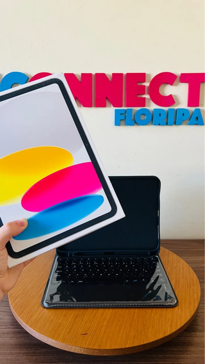 iPad 11 A16 128GB Novo/Lacrado + capa com teclado + Pencil (combo)