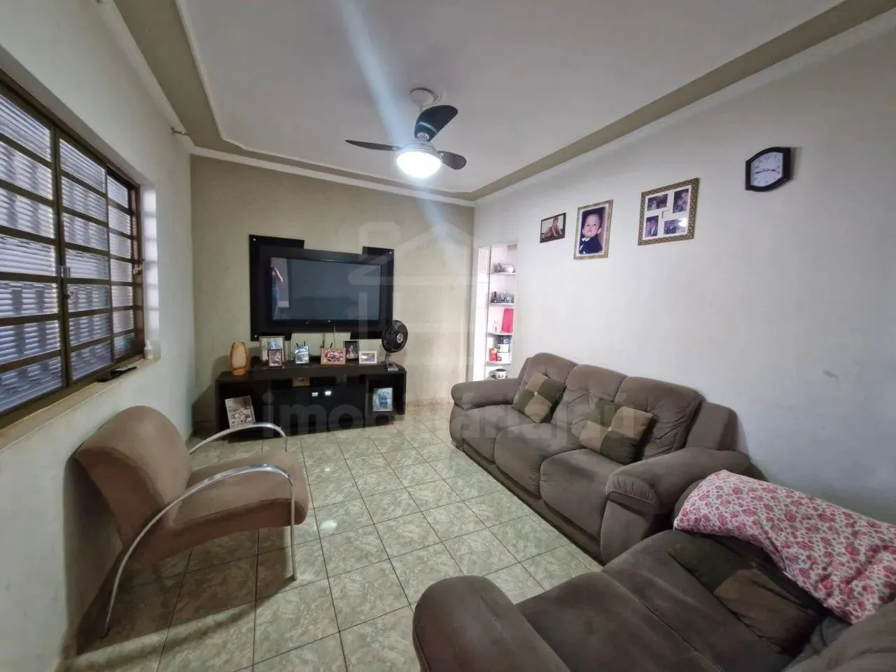 Casa à venda com 3 quartos no Jardim Maria Cibele