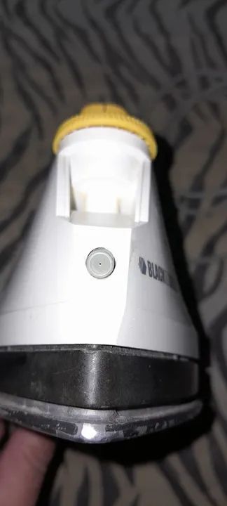 Ferro de Passar Roupa Black & Decker Vapor X-Press 560 - Foto 5