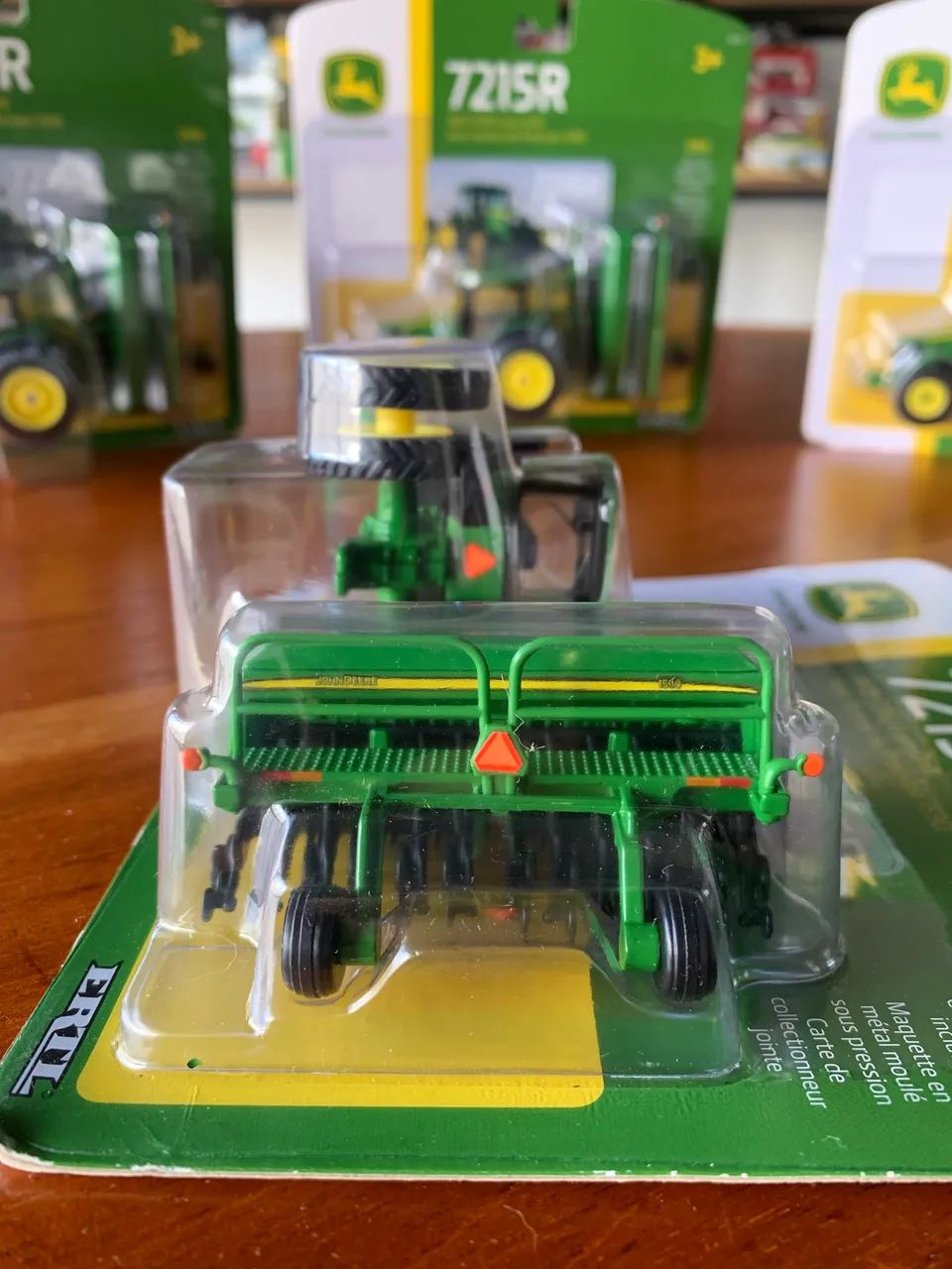 Miniatura John deere 7215R + plantadeira 1590 - Foto 2