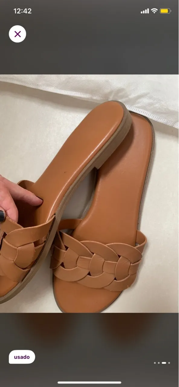 Sandália rasteirinha caramelo com detalhe trançado