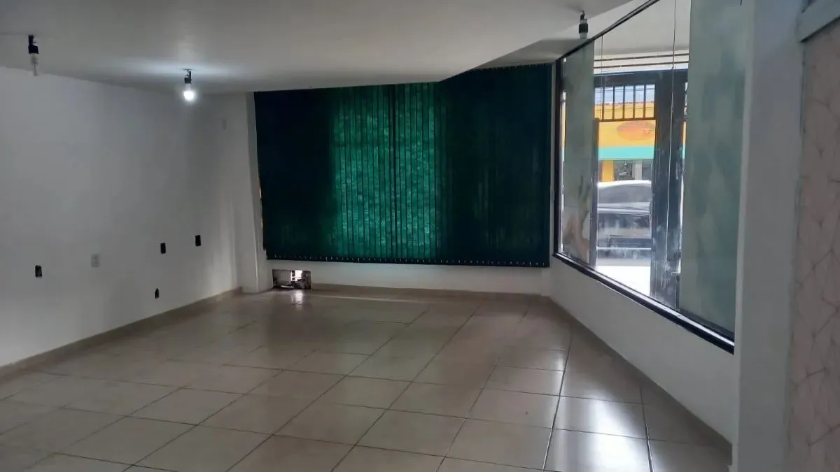 Sala comercial para locação no bairro centro em galeria