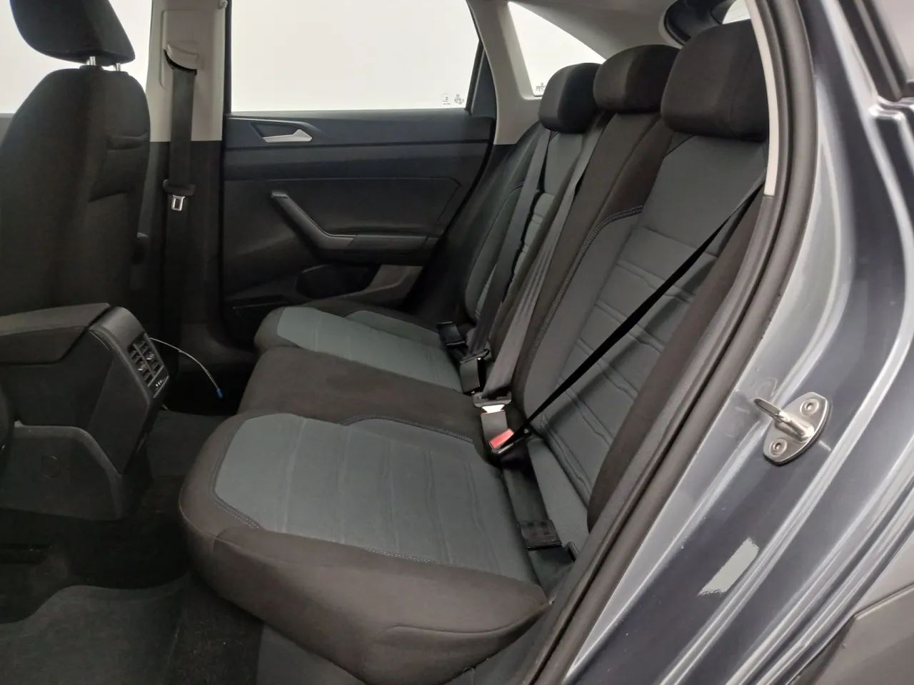 Volkswagen Nivus Comfortline 1.0 200 TSI Flex Aut., foto 17 de 18