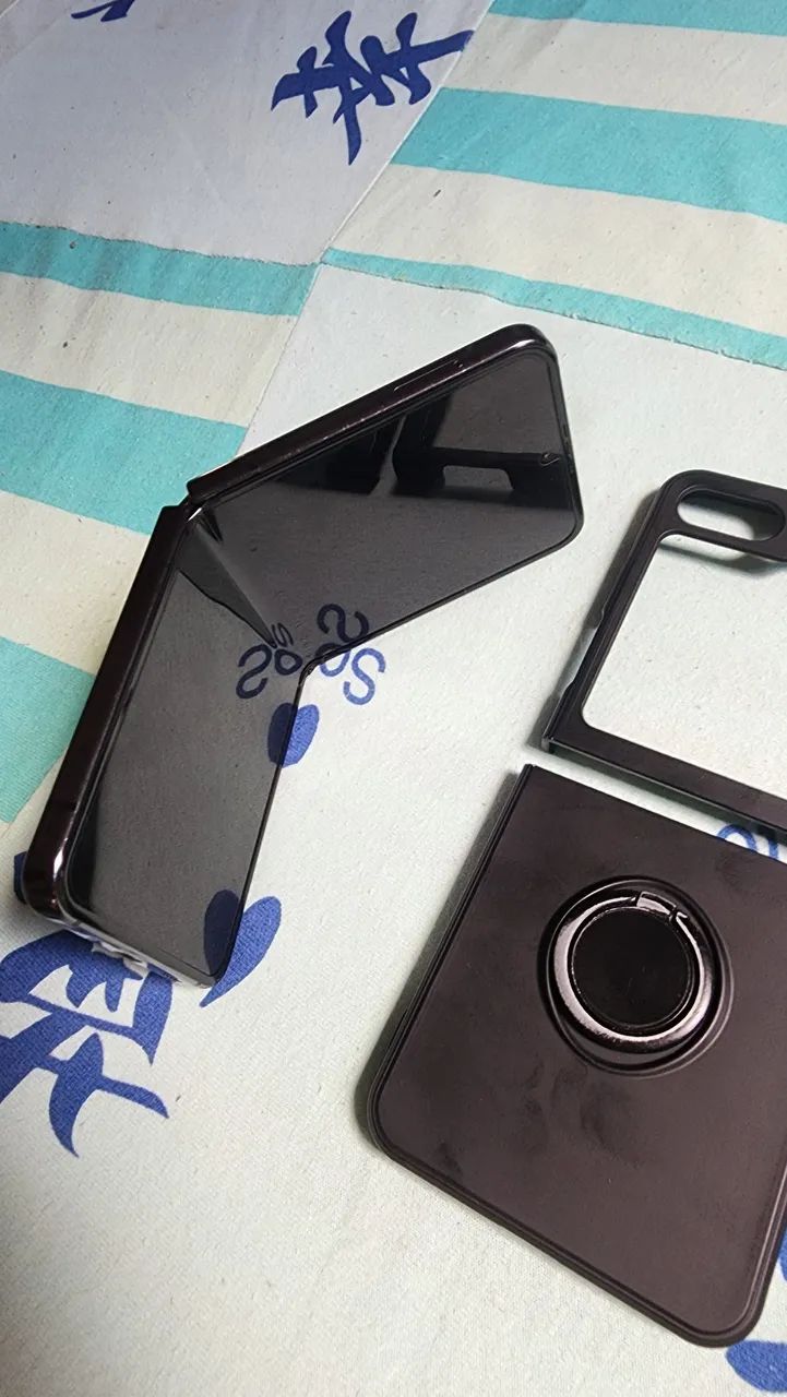 Galaxy z flip5 512 Gb 8 de Ram - Foto 5