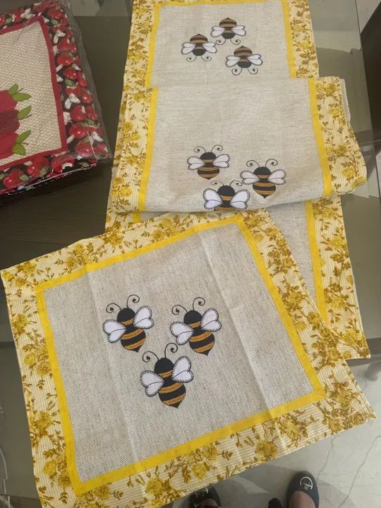 Caminho de mesa Abelha - 3 peças - Foto 2