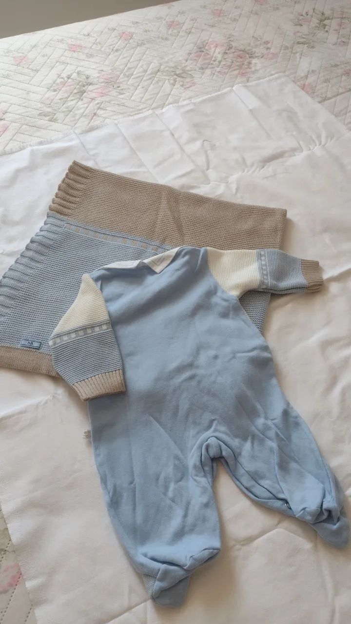 Conjunto de Roupa para Bebê - Trico e algodão Azul e Bege - Foto 2