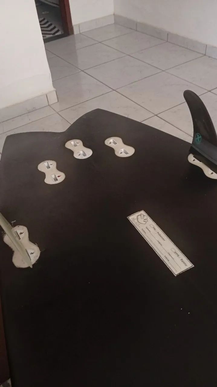 Prancha de Surf Fish Semi-nova 5'9 com Deck + Leash Incluído. - Foto 5