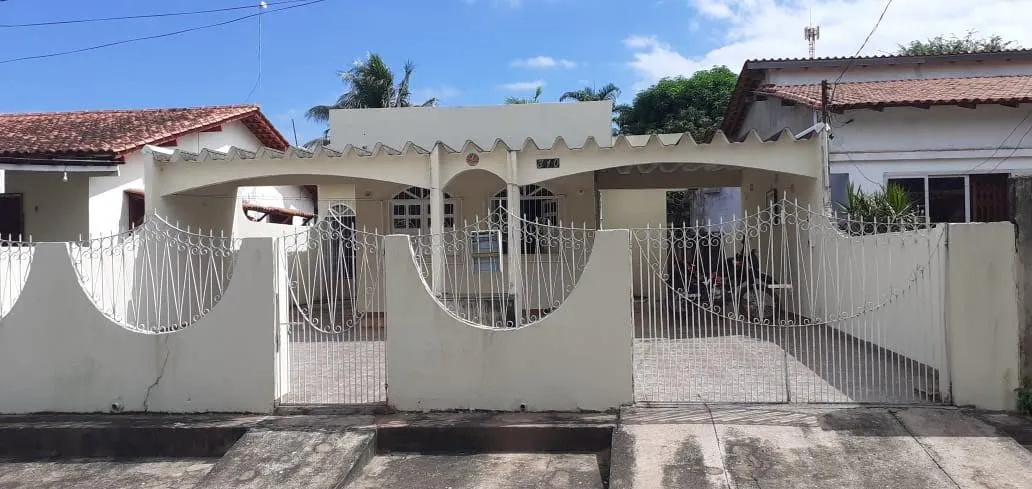 Vendo casa grande 1 milhão