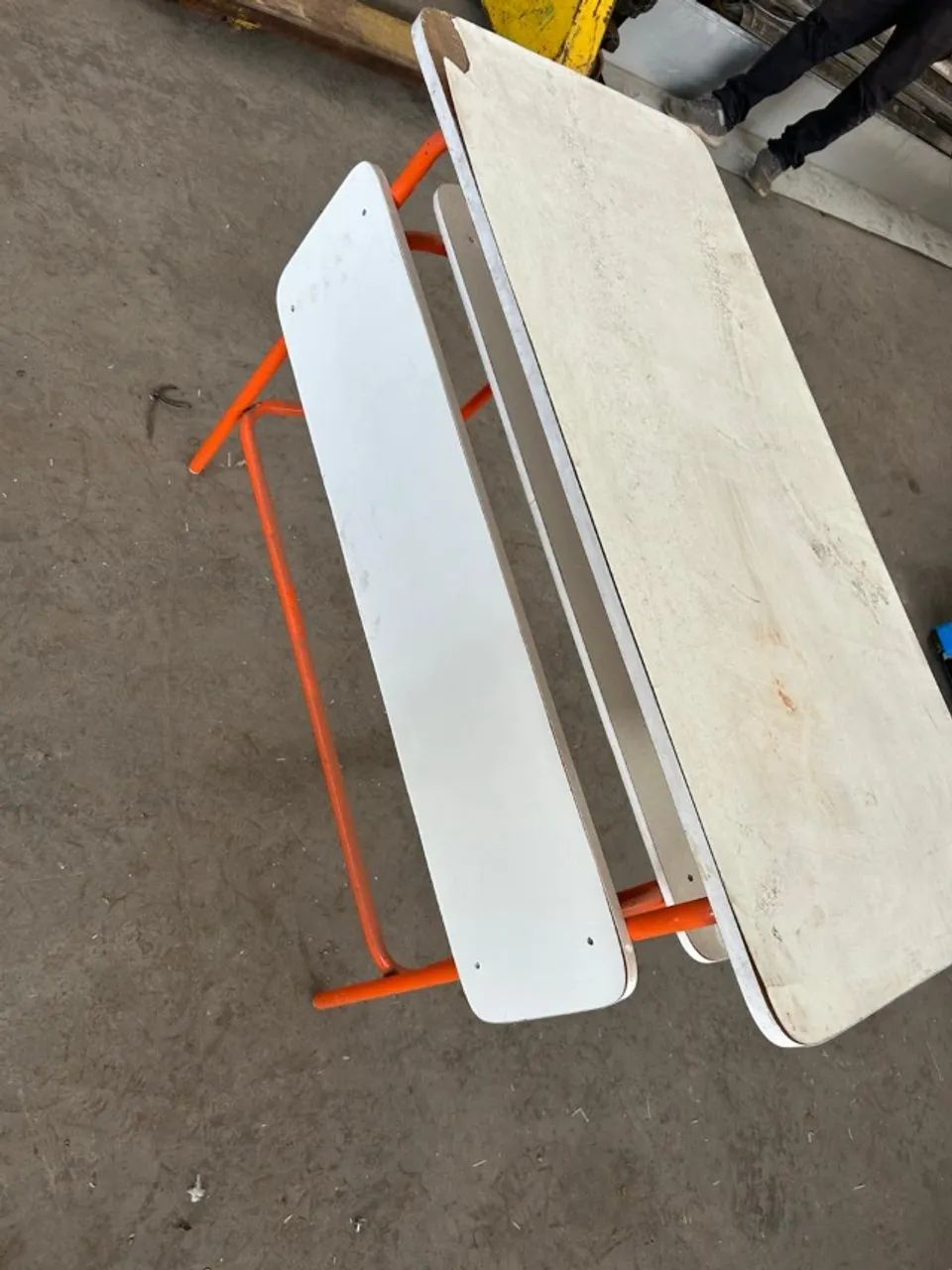 Mesa de escrivaninha 