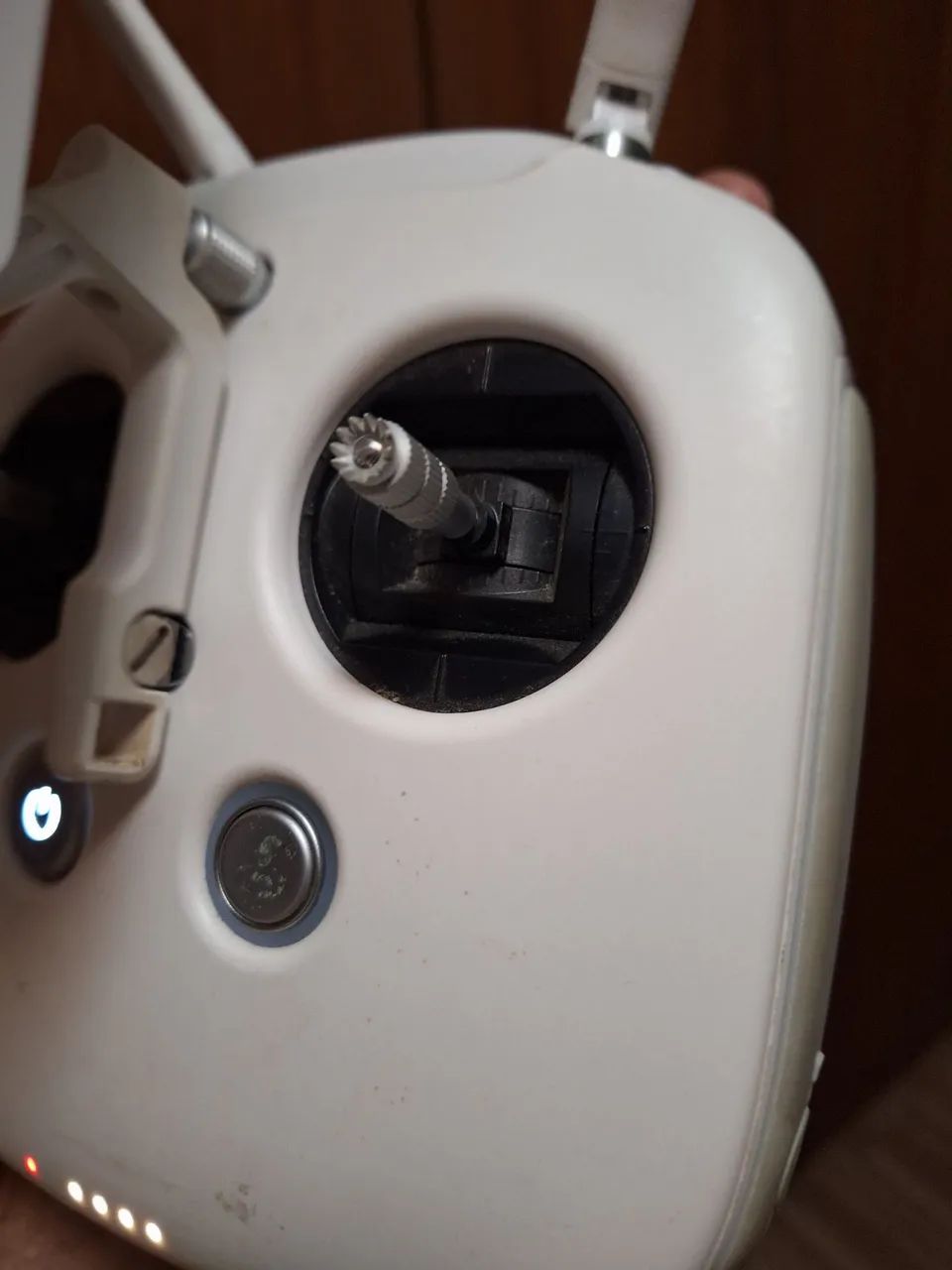 "Controle DJI Phantom 3 Pro / Advanced GL300A + Carregador Original" - Foto 4