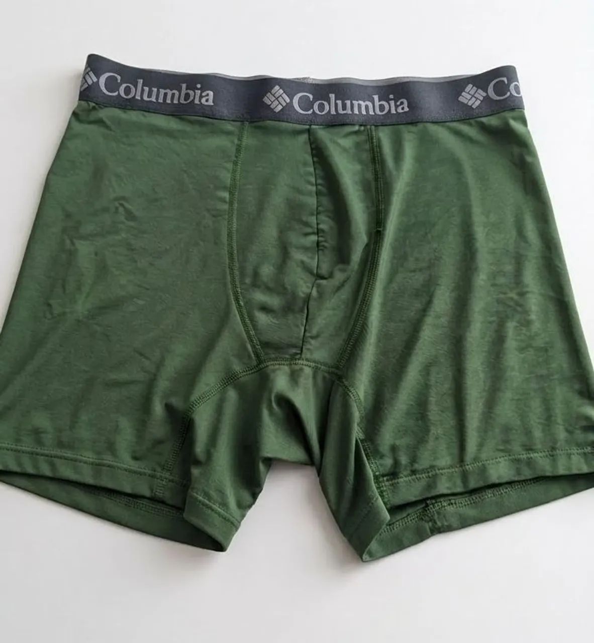 Cueca boxer verde marca columbia tam EG