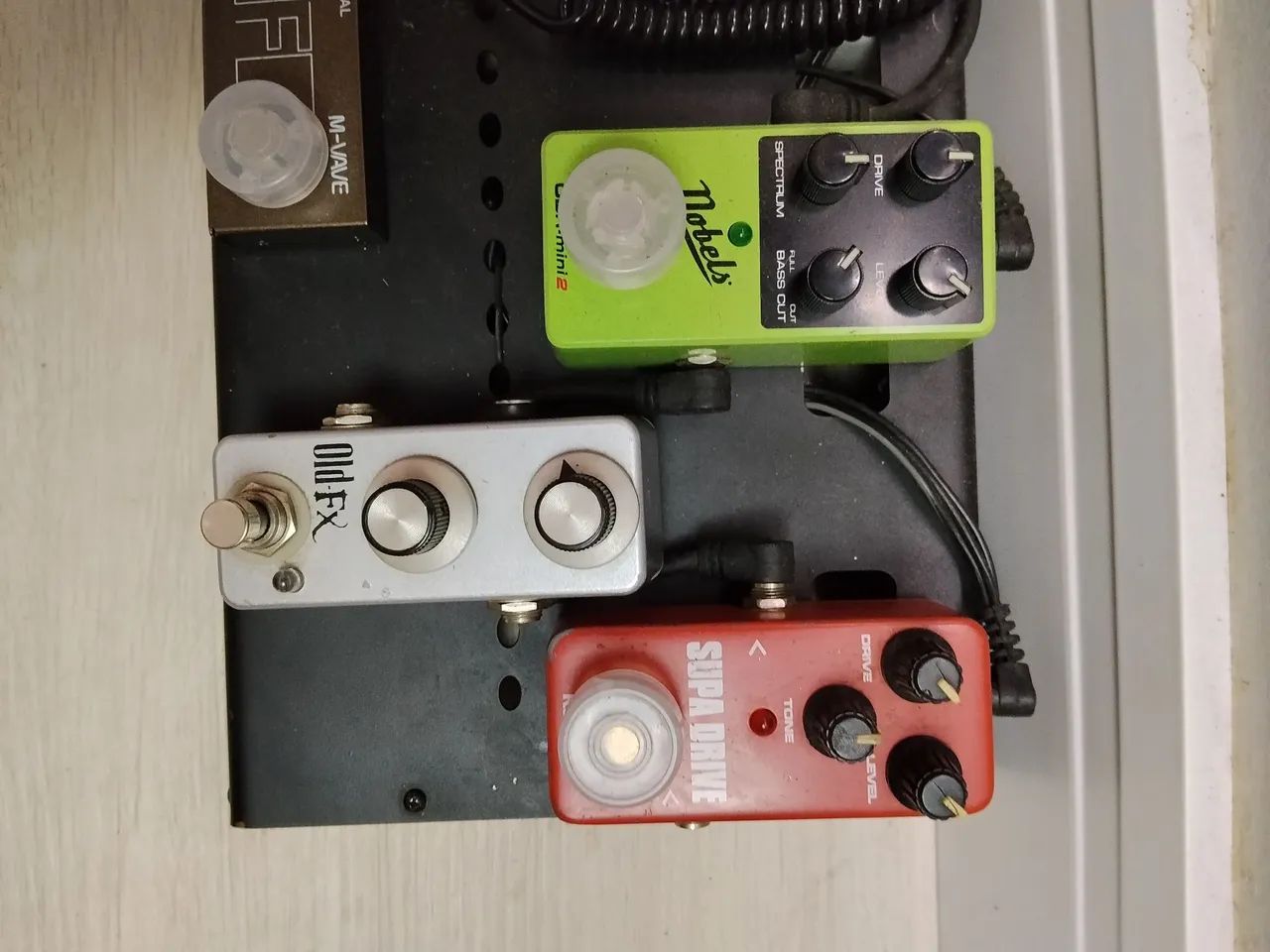 Mini pedais
