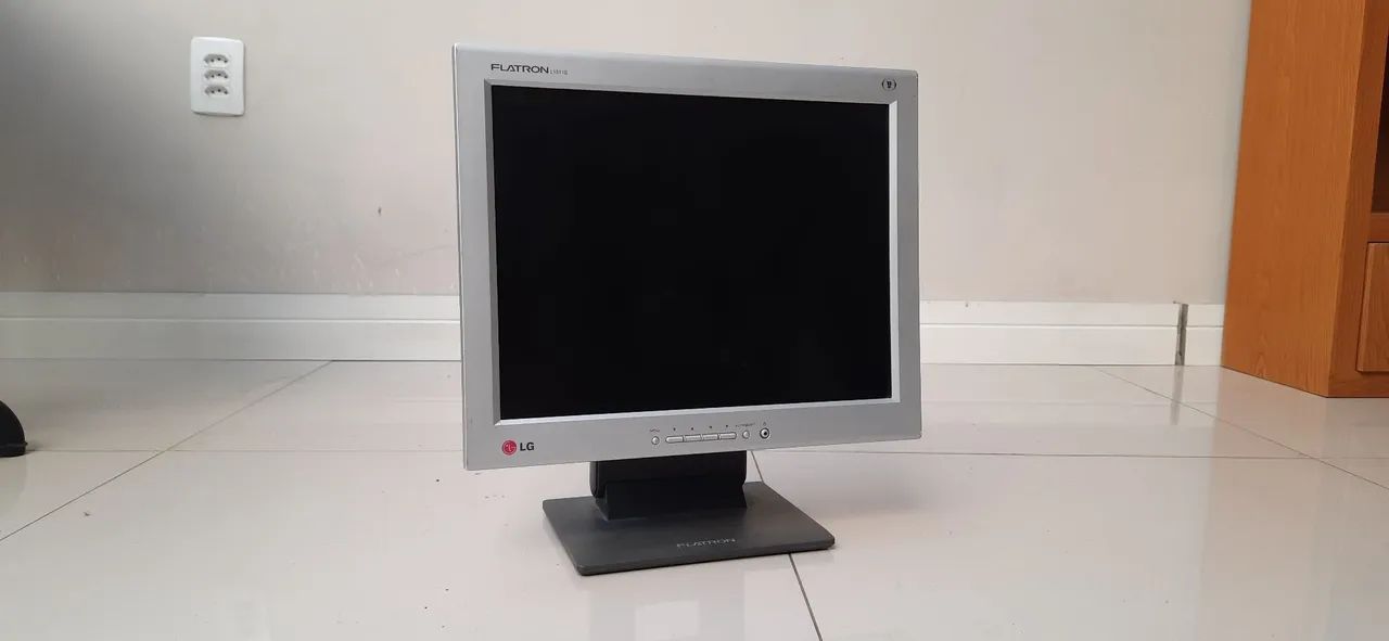 Monitor LG Flatron 15 polegadas