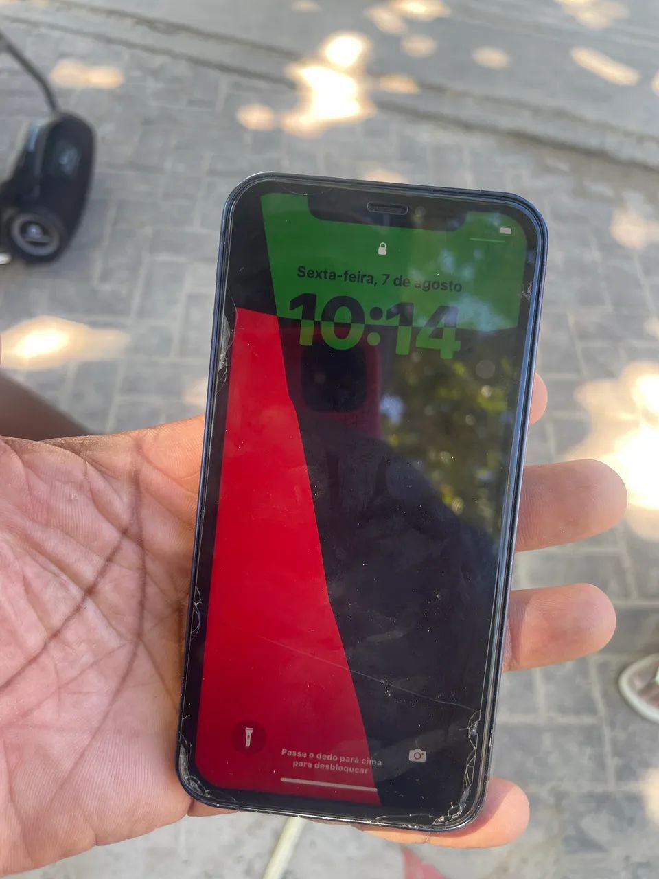 iPhone XR na carcaça do 15 Pro Max - Foto 2