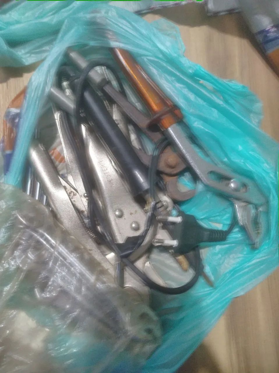 Ferramentas 421230858113525762