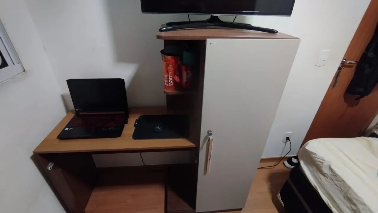 Mesa com armário para estudos/trabalho - Foto 3