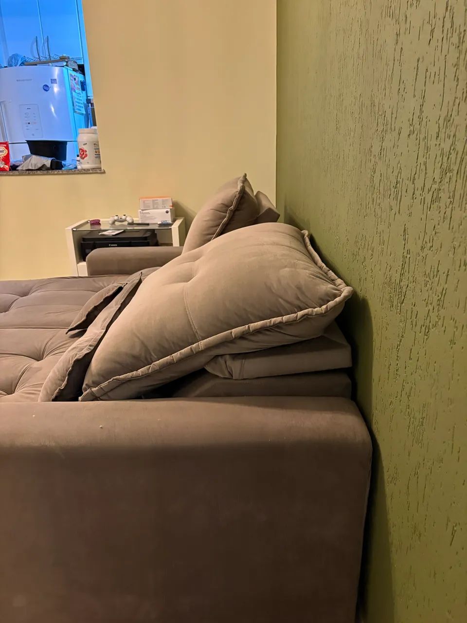 Sofá reclinável e retrátil king 4 lugares em suede - Foto 2