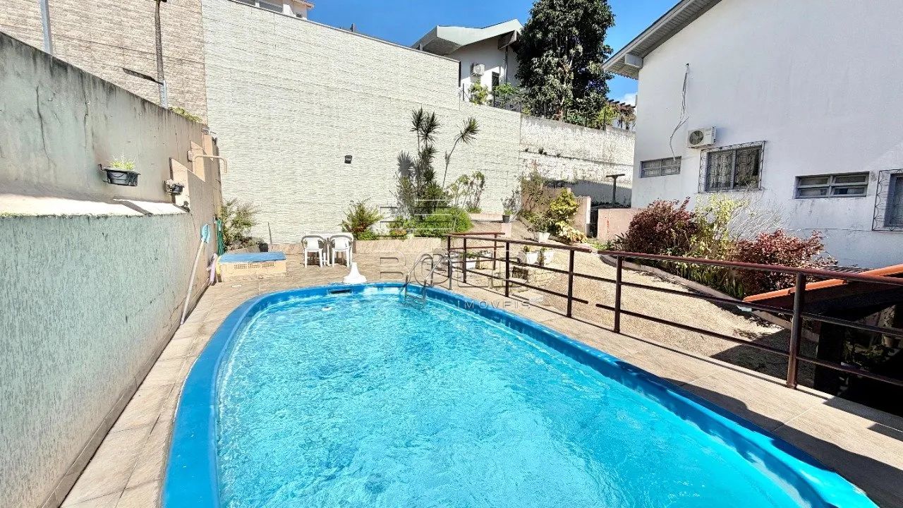 Casa 5 dormitórios com piscina no Itaguaçu - Foto 2