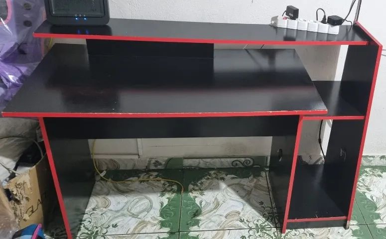 Mesa de Computador - Foto 2