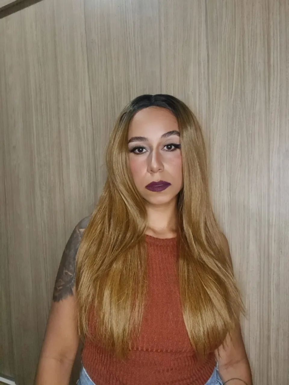 peruca feminina lisa marrom acobreado - Foto 4