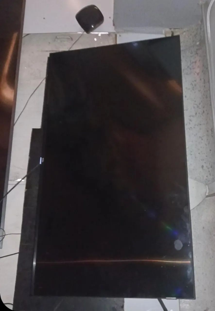 VENDO SMART TCL QLED FULL HD 43  POLEGADAS COM GOOGLE TV E EXCELENTE QUALIDADE DE IMAGEM  - Foto 2