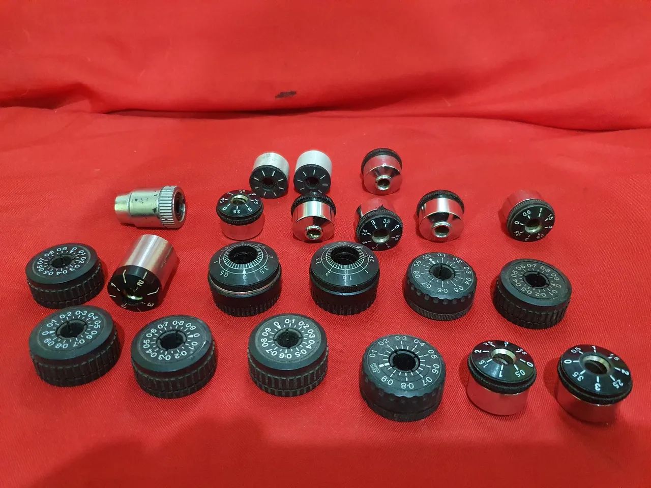 Knobs e peças vintage  - Foto 5