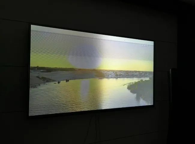 TV LG 55UH6150 - USADA COM DEFEITOS LED´S ESQUERDO - Foto 3