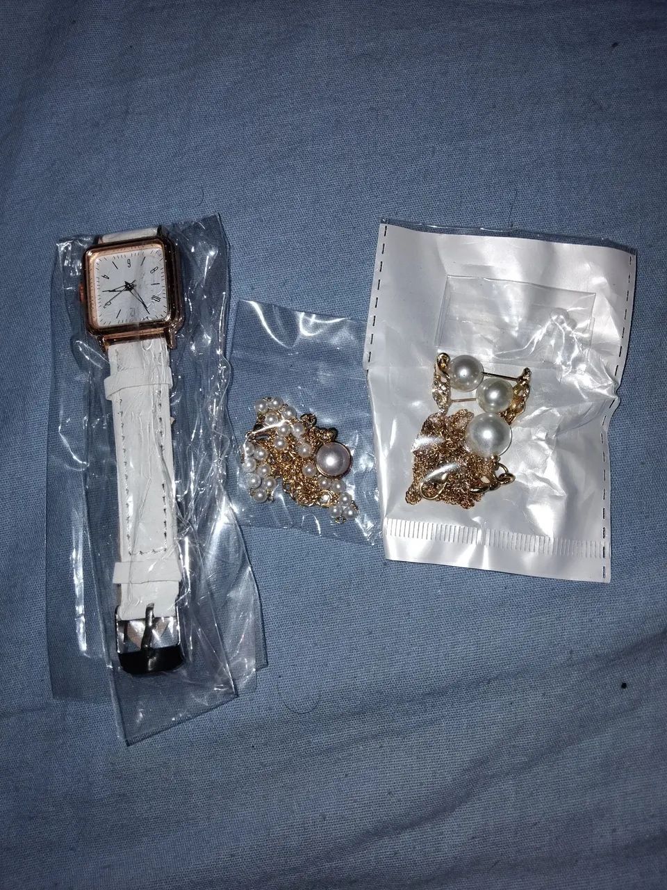 Kit de relógio e bijuterias (colar, brincos etc) graciosos lindos 