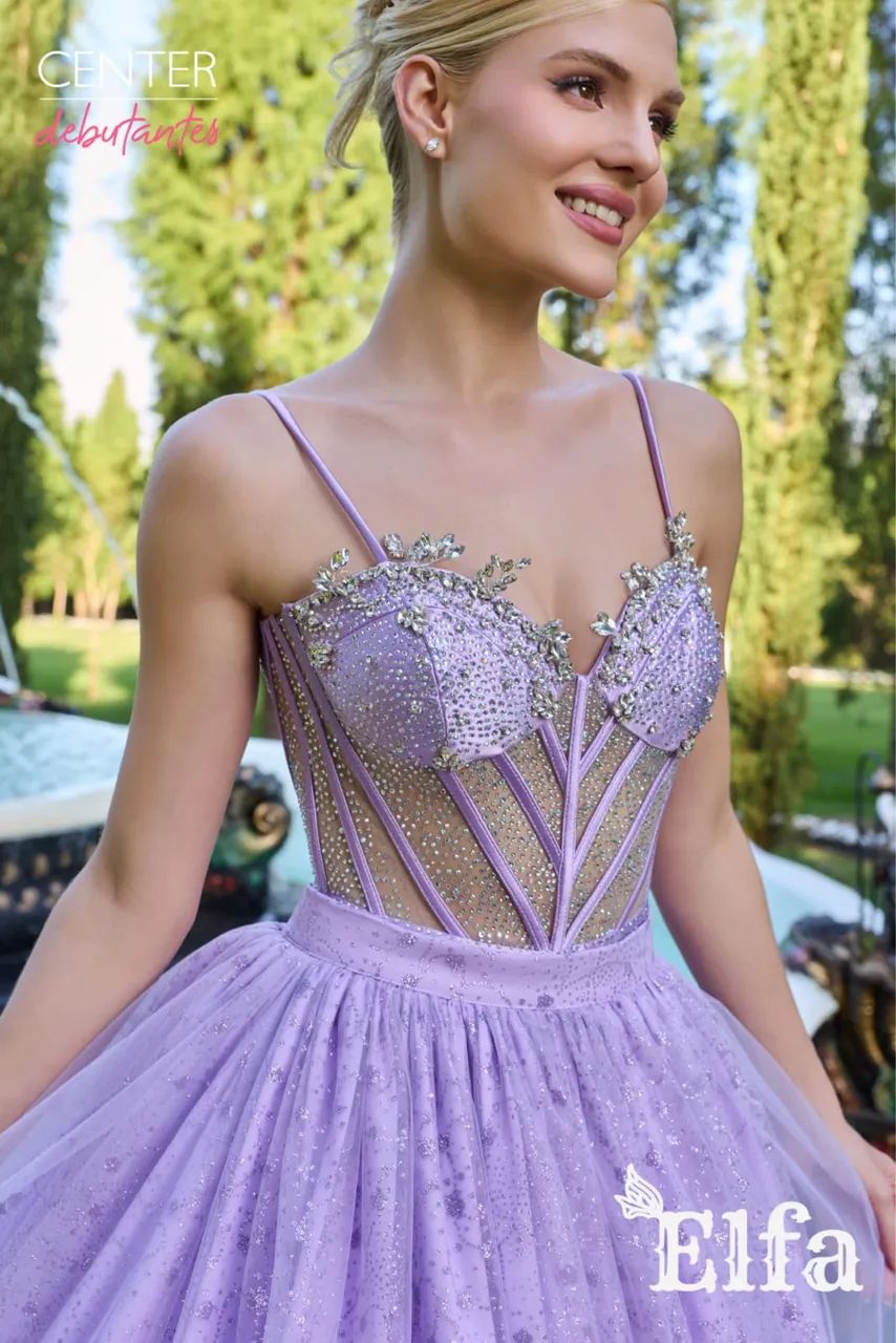 Vestido de debutante lavanda 2 em 1
